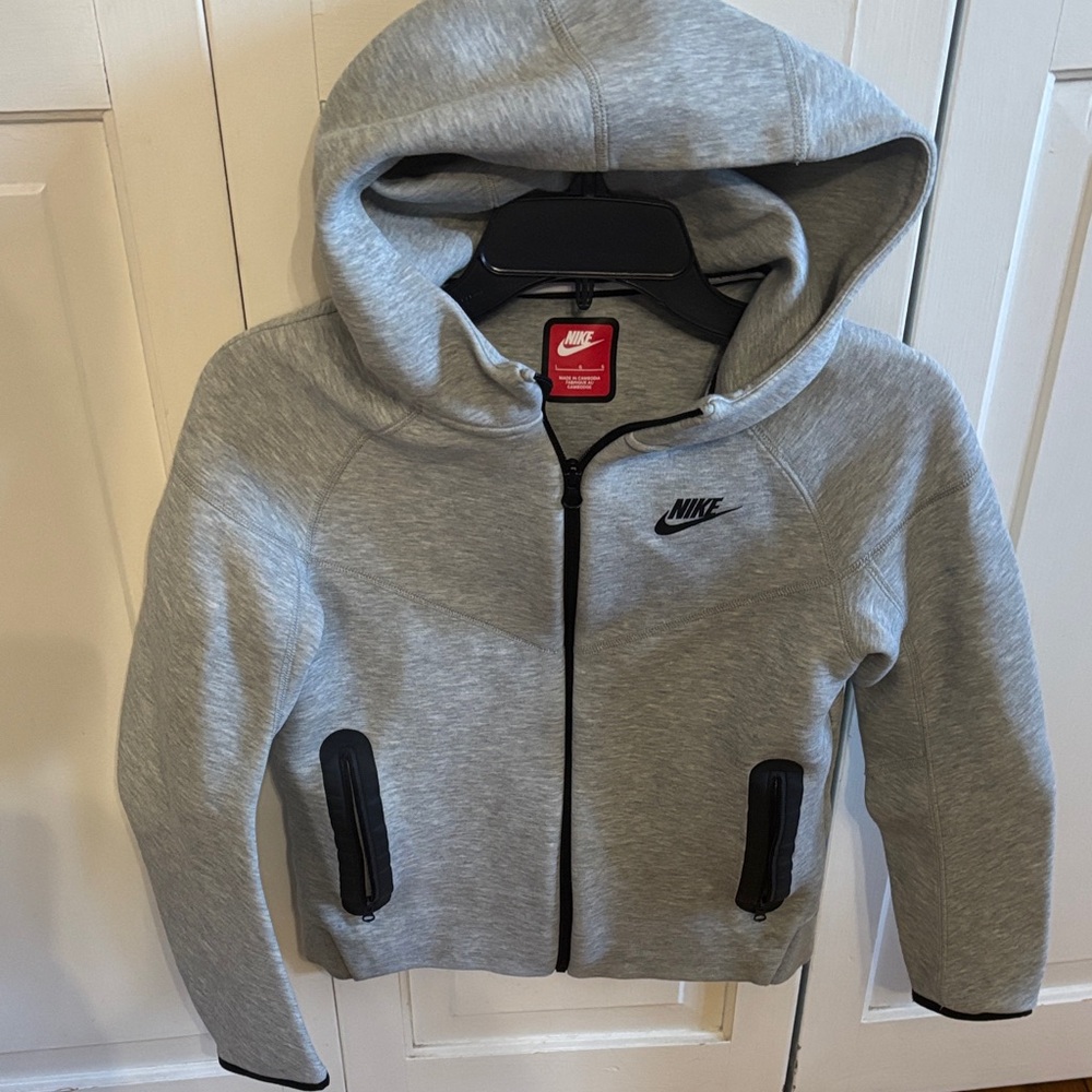 Nike tech big boys Light Gray Zip-Up Hoodie